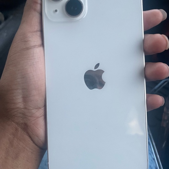 Apple iPhone 14 Plus in Silver